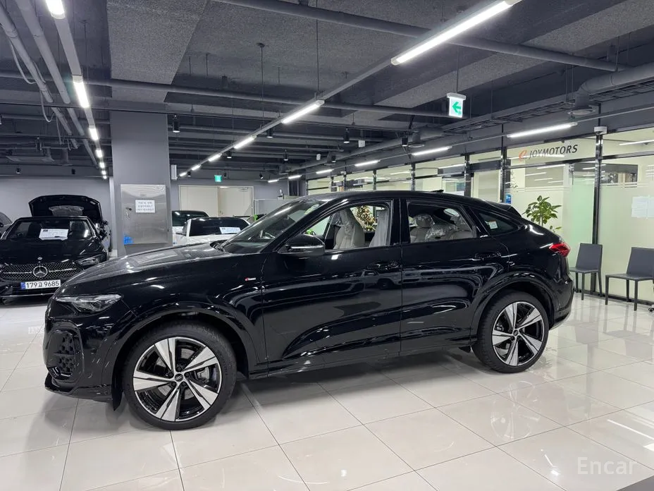 Фото 2 - Audi Q5