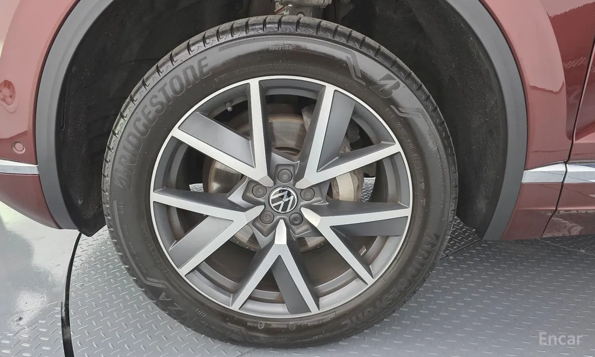 Фото 5 - Volkswagen Touareg