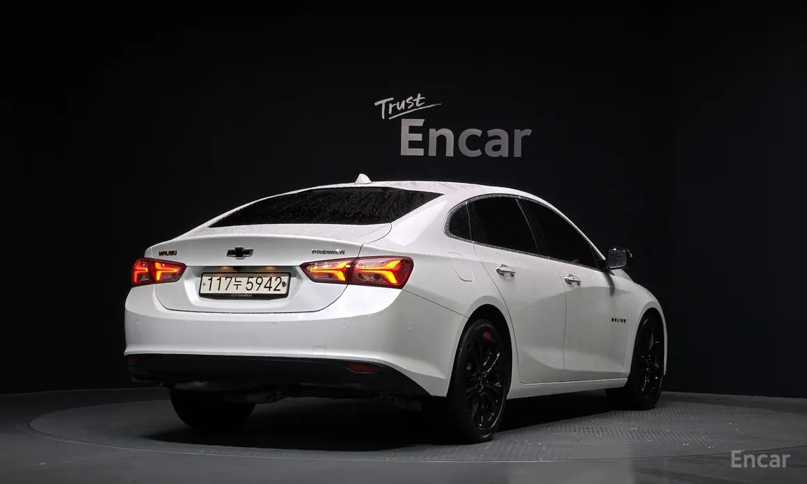 Фото 2 - Chevrolet Malibu