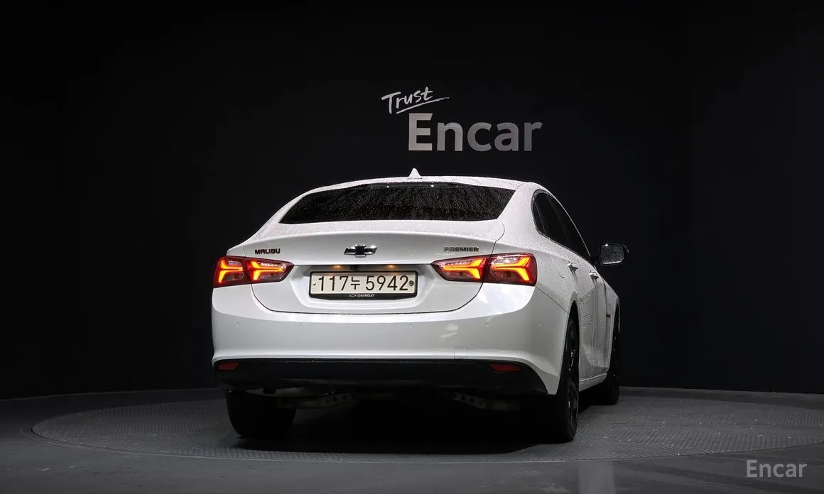 Фото 4 - Chevrolet Malibu