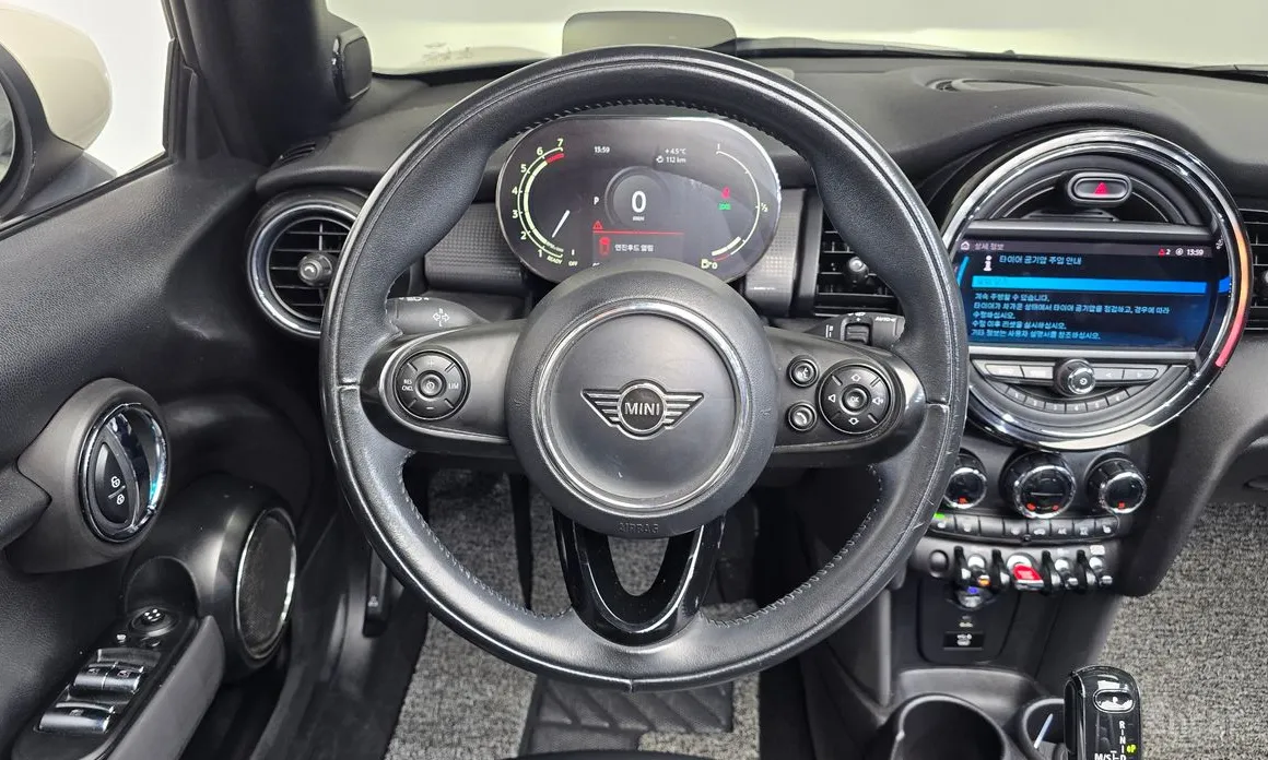 Фото 13 - Mini Cooper Convertible