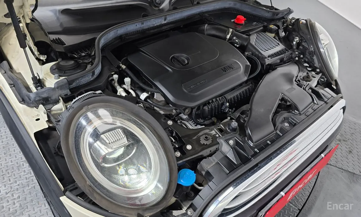 Фото 6 - Mini Cooper Convertible