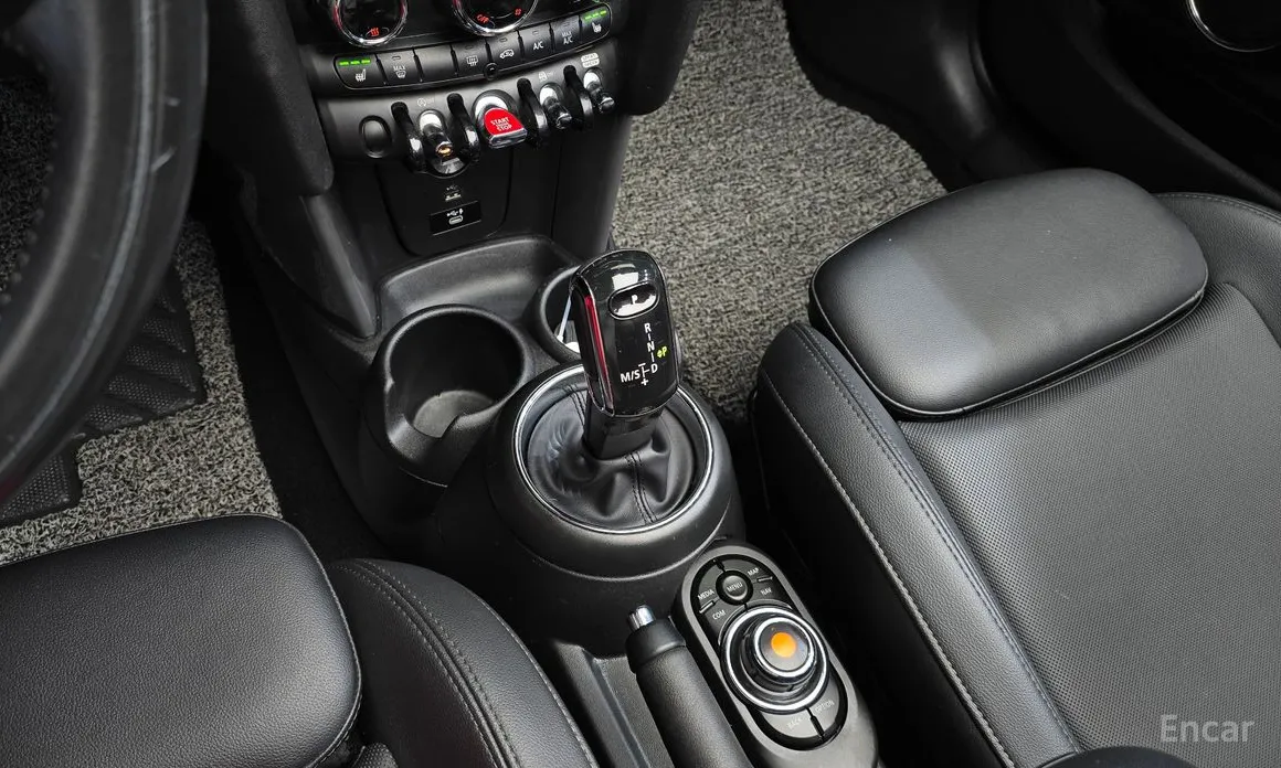 Фото 9 - Mini Cooper Convertible