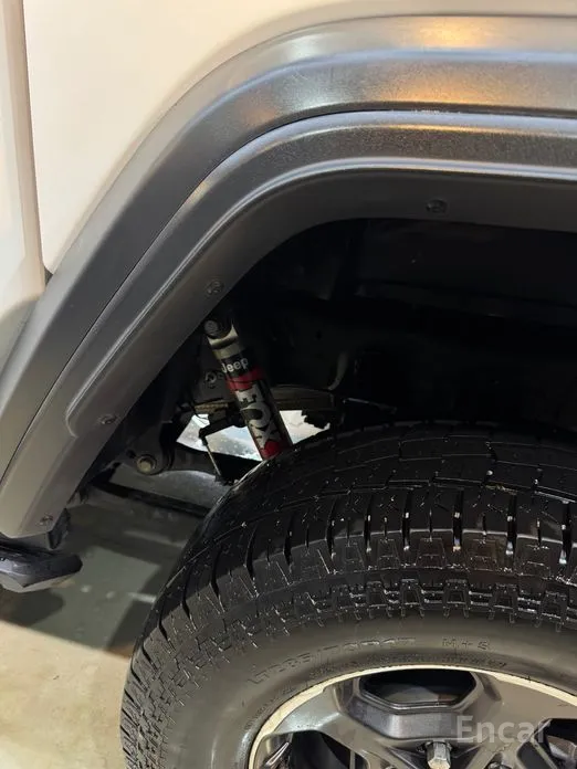 Фото 14 - Jeep Gladiator