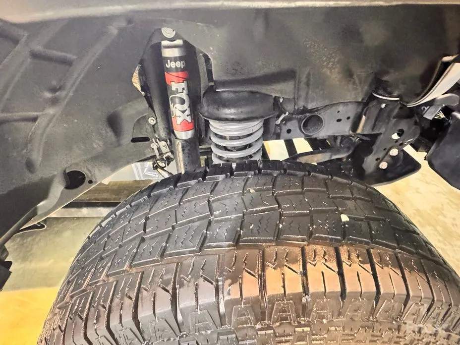 Фото 5 - Jeep Gladiator