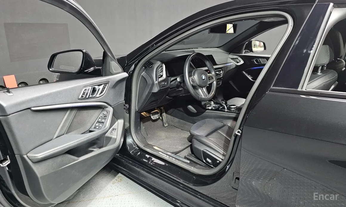 Фото 10 - BMW 1 Series