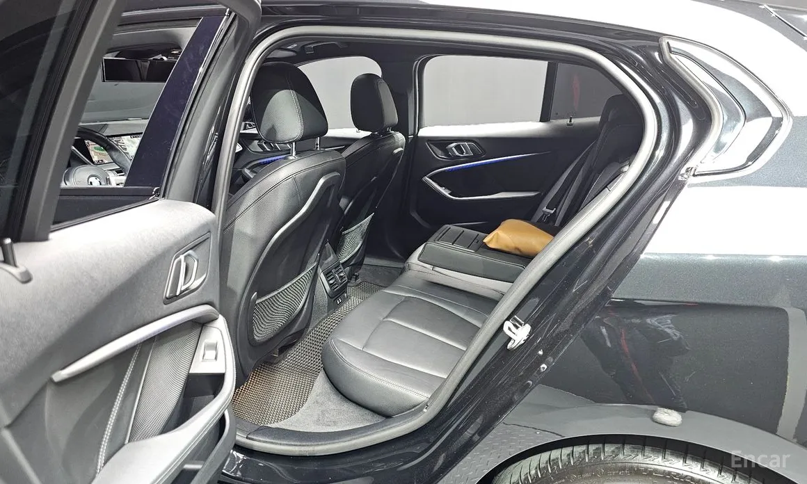 Фото 12 - BMW 1 Series