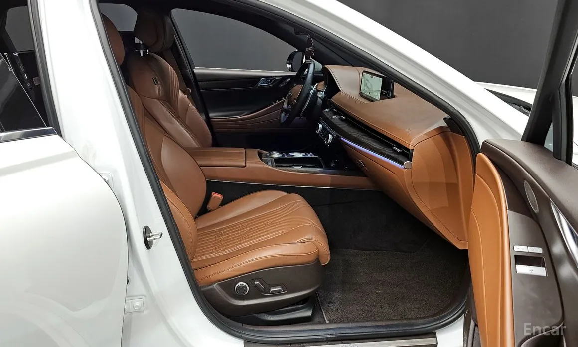 Фото 11 - Genesis G80