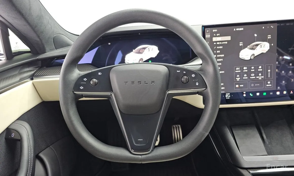 Фото 13 - Tesla Model S