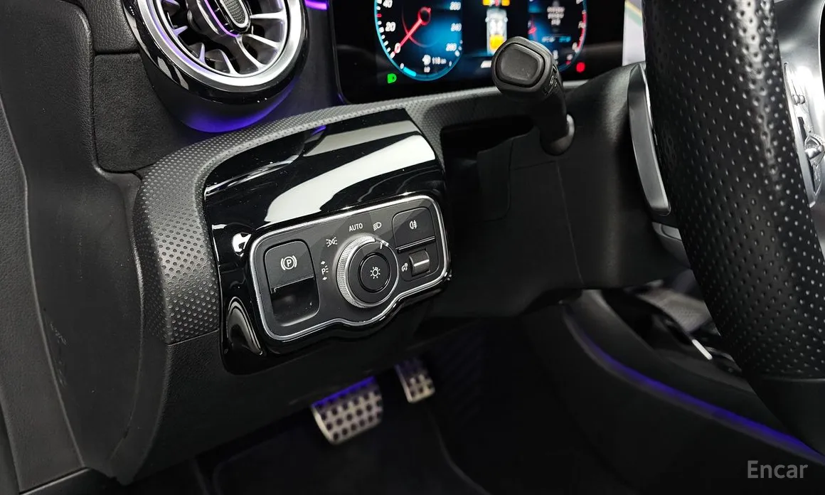 Фото 17 - Mercedes-Benz A-Class