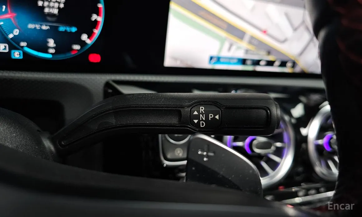 Фото 9 - Mercedes-Benz A-Class