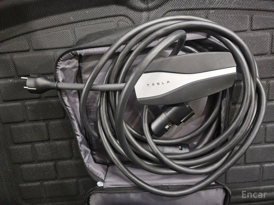 Фото 20 - Tesla Model 3