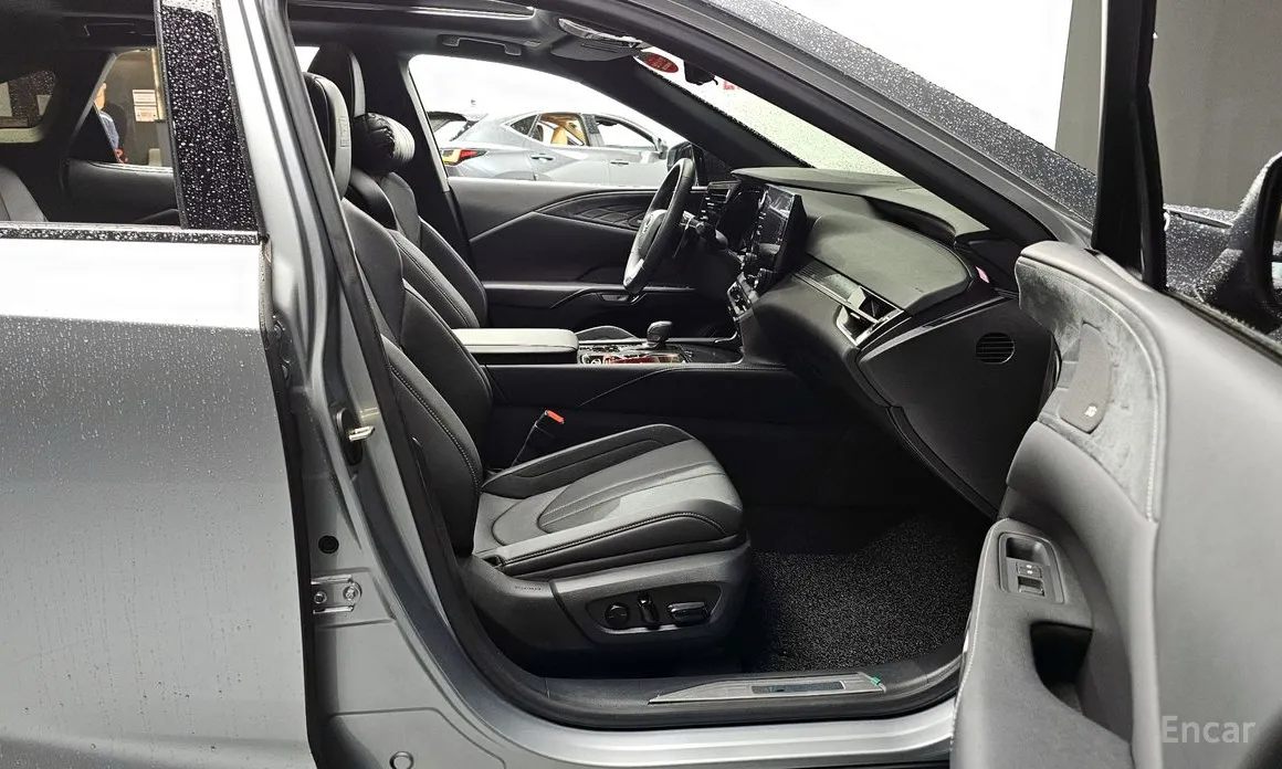 Фото 11 - Lexus RX