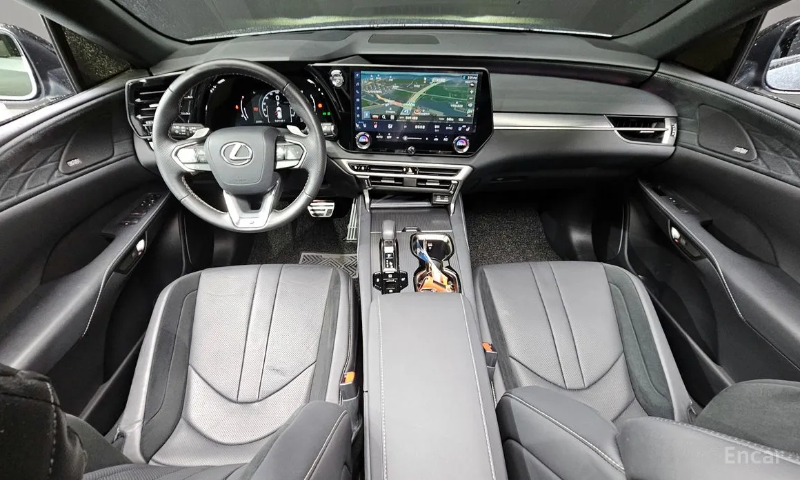 Фото 7 - Lexus RX