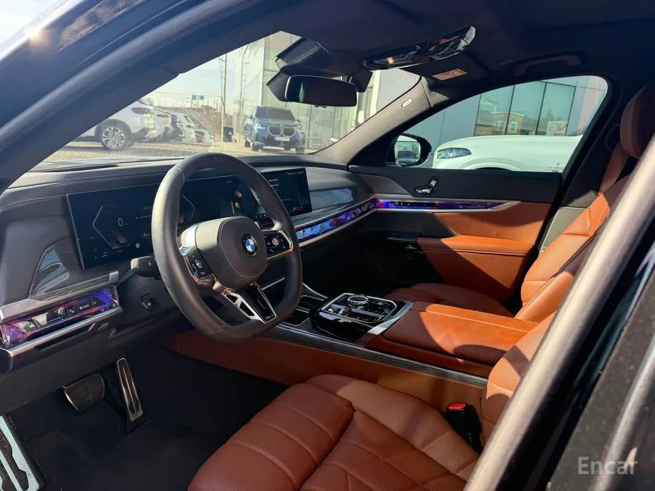 Фото 6 - BMW 7 Series