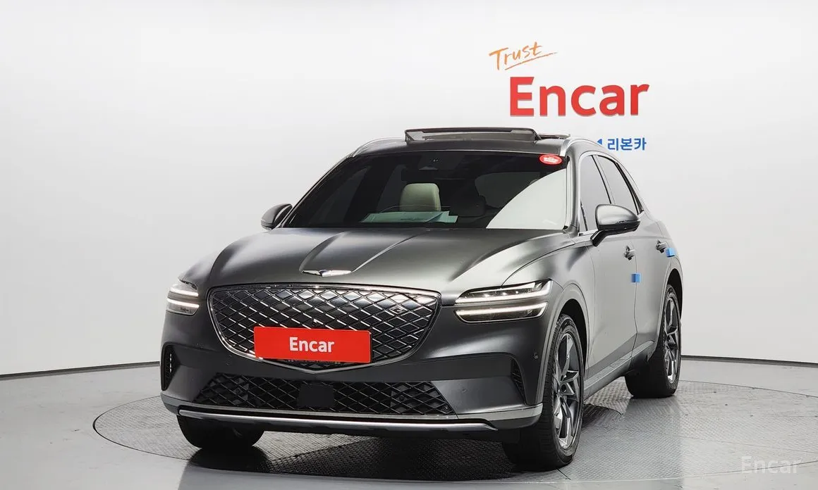 Фото 3 - Genesis GV70