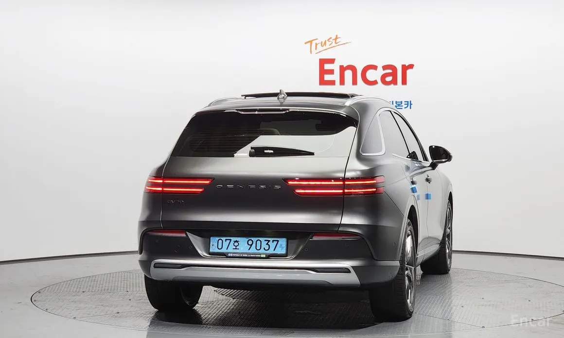 Фото 4 - Genesis GV70