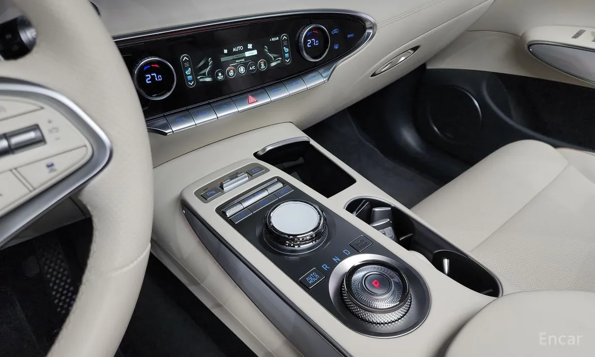 Фото 9 - Genesis GV70