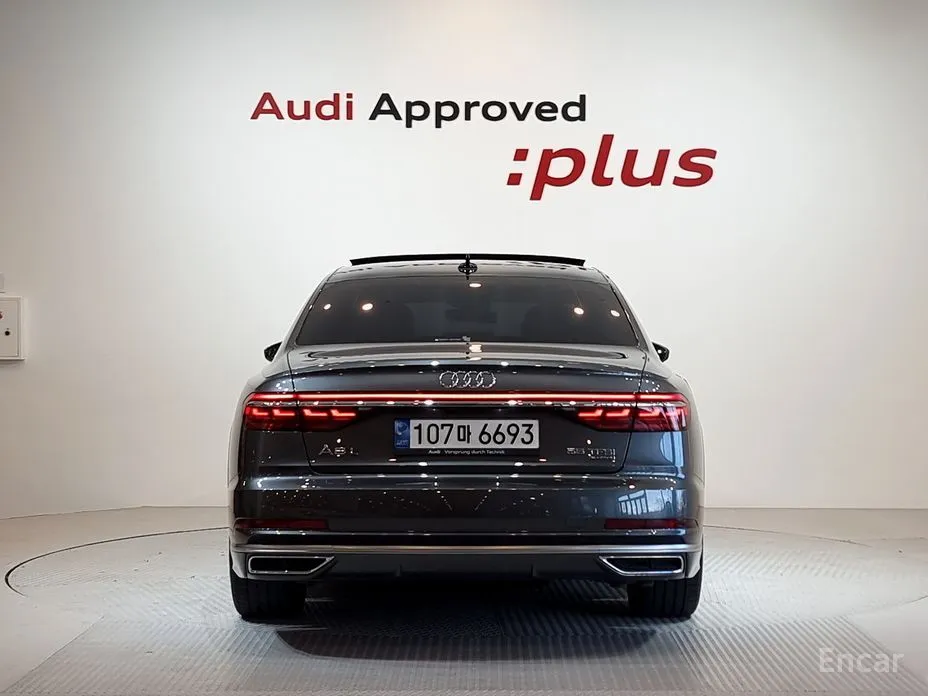 Фото 4 - Audi A8