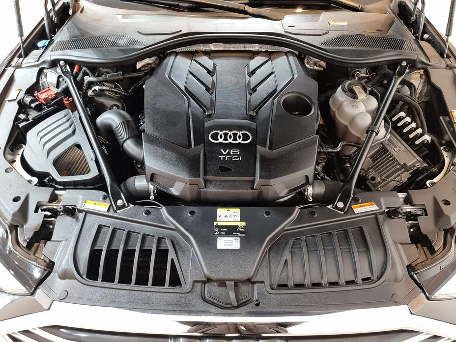 Фото 6 - Audi A8