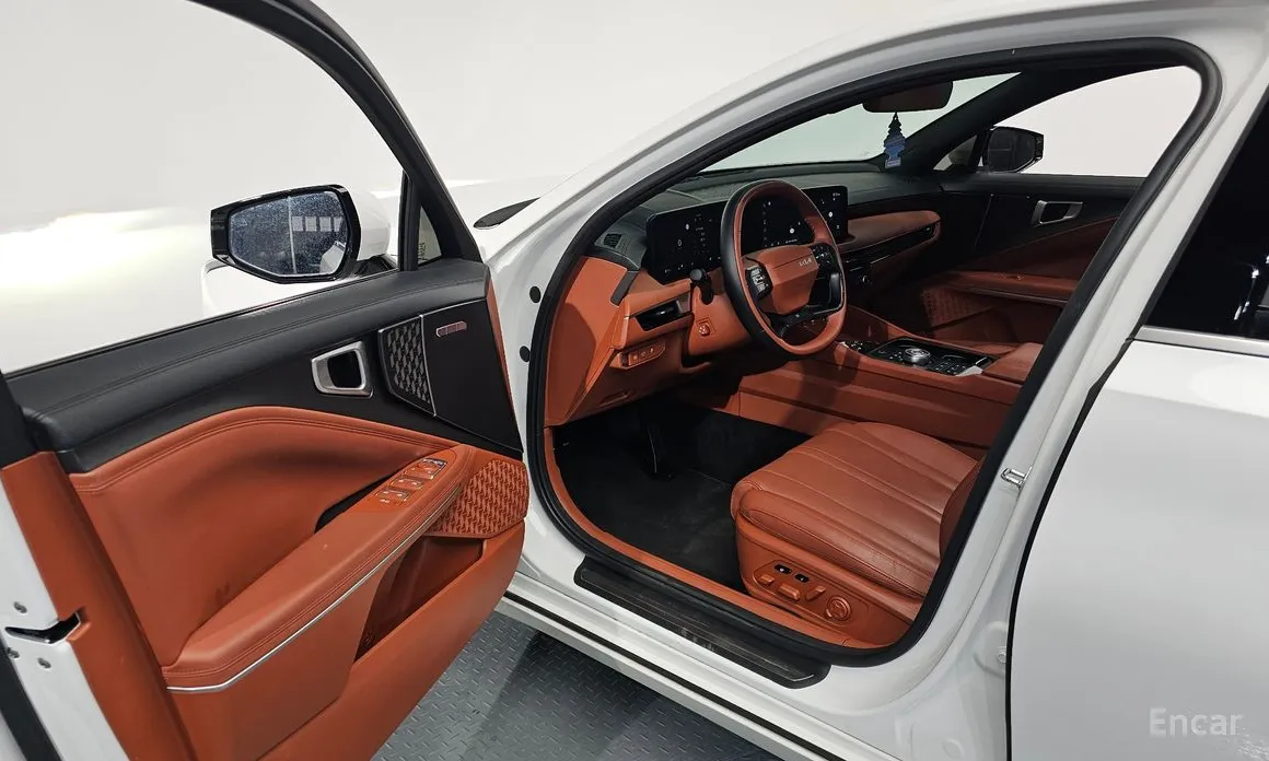 Фото 10 - Kia K8