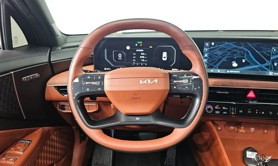 Фото 13 - Kia K8