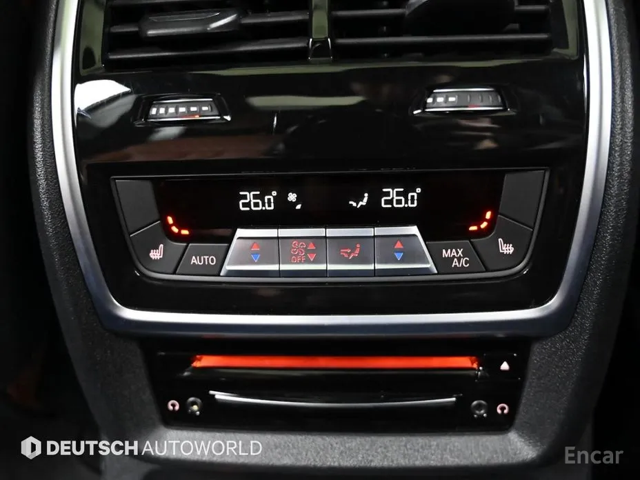 Фото 16 - BMW X7