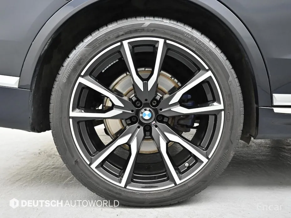 Фото 5 - BMW X7
