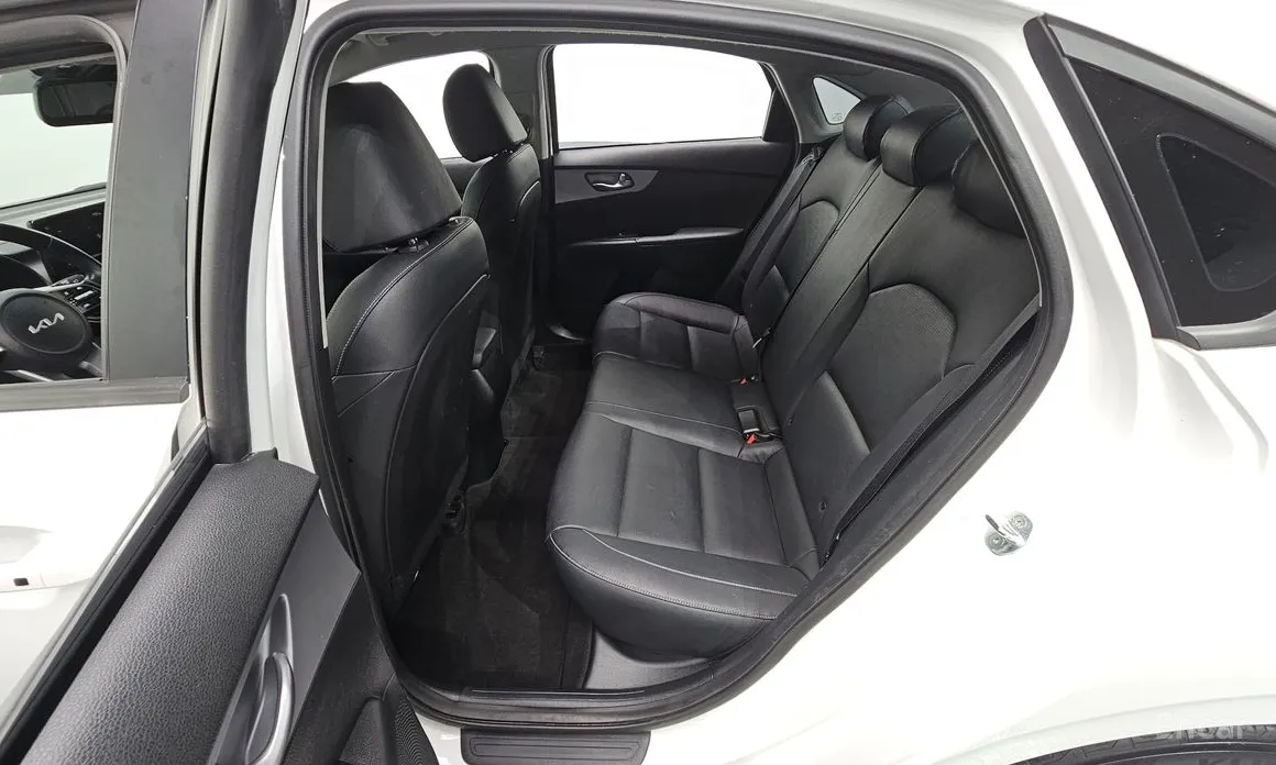 Фото 11 - Kia K3