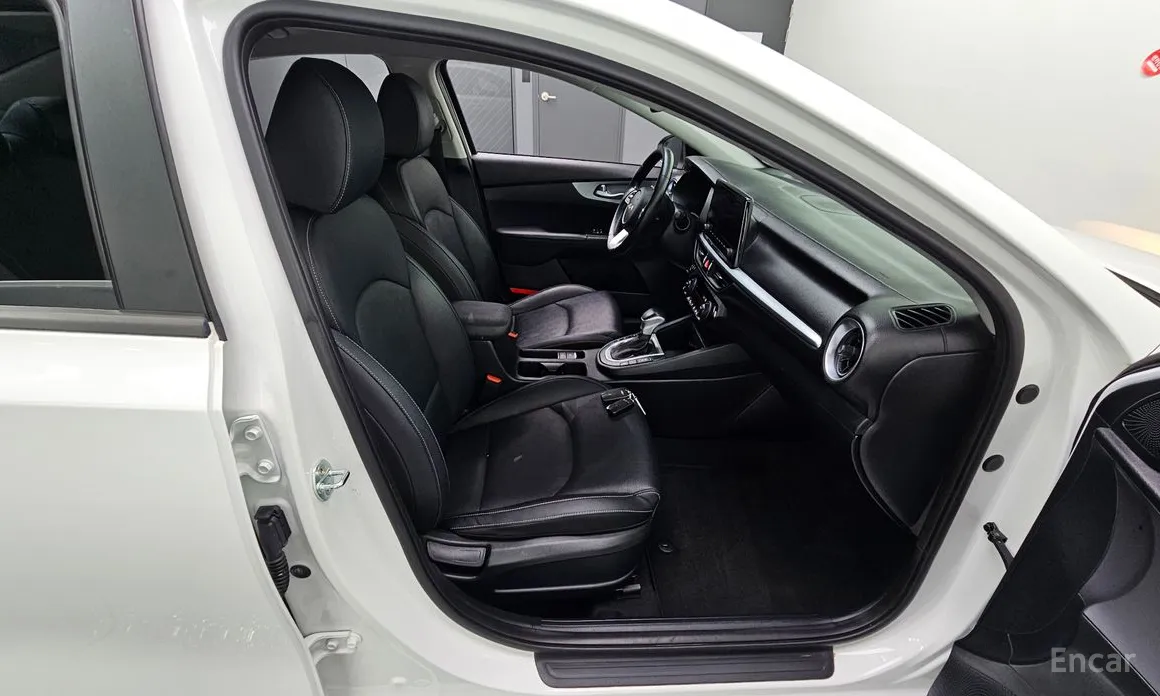 Фото 13 - Kia K3