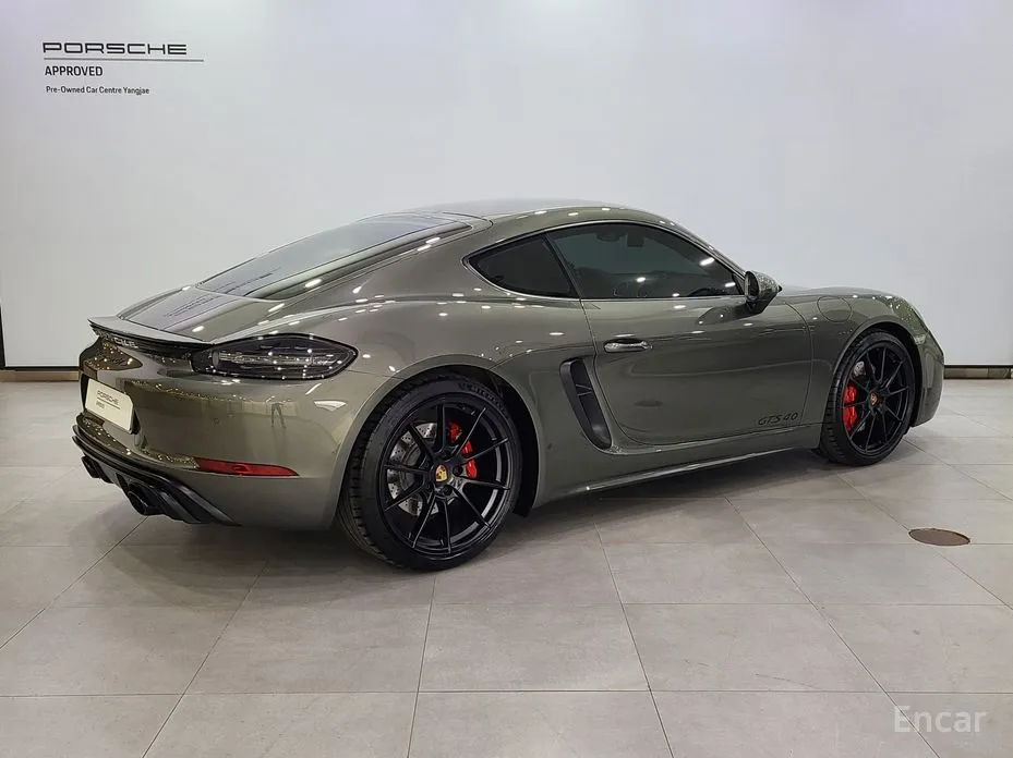 Фото 2 - Porsche 718