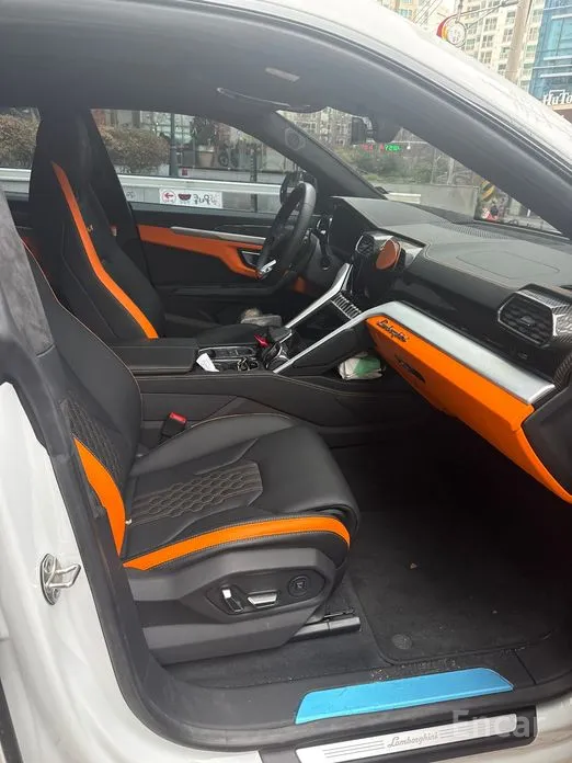 Фото 6 - Lamborghini Urus