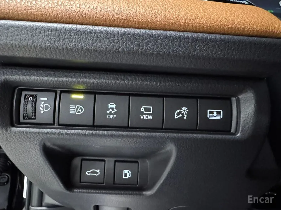 Фото 12 - Toyota Camry