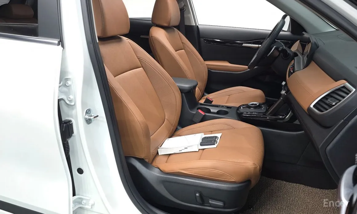 Фото 10 - Kia Seltos