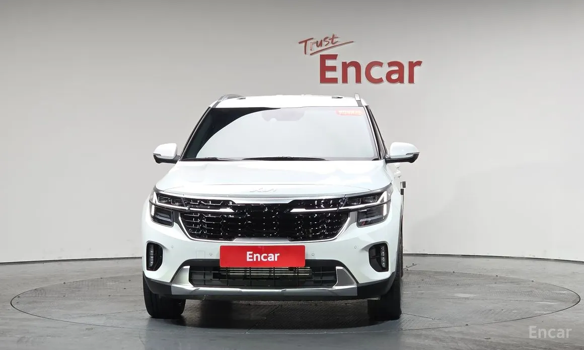 Фото 3 - Kia Seltos