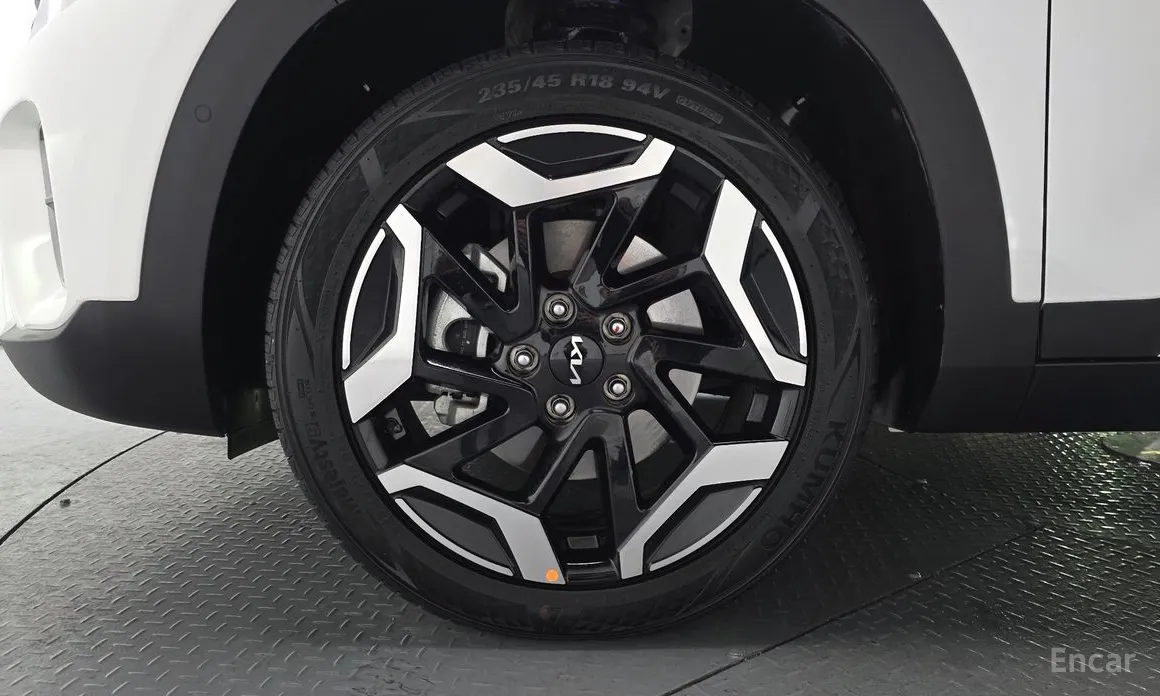 Фото 5 - Kia Seltos