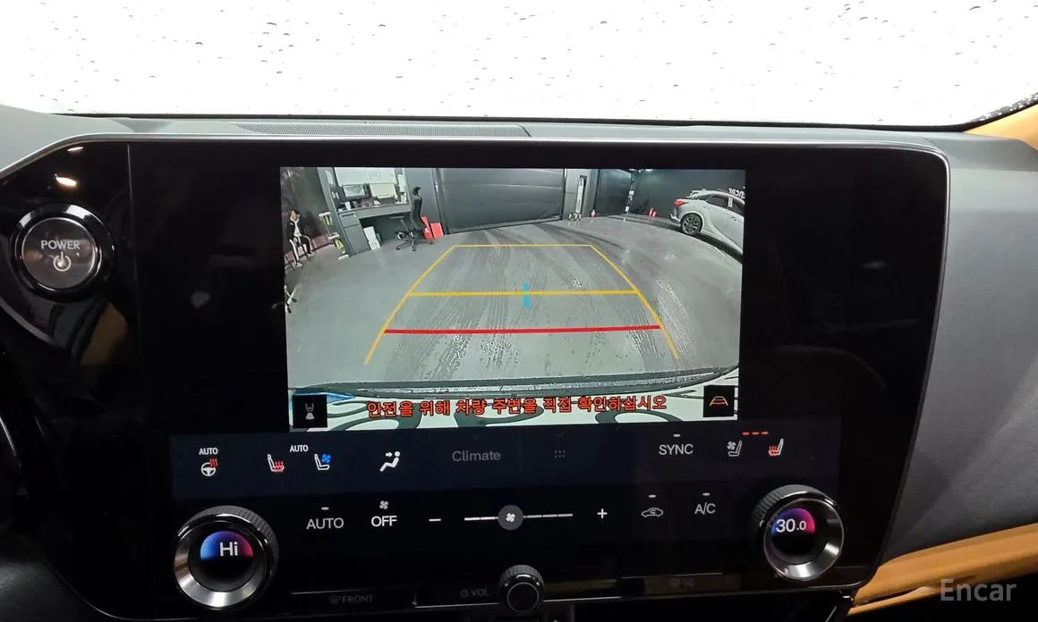 Фото 15 - Lexus NX