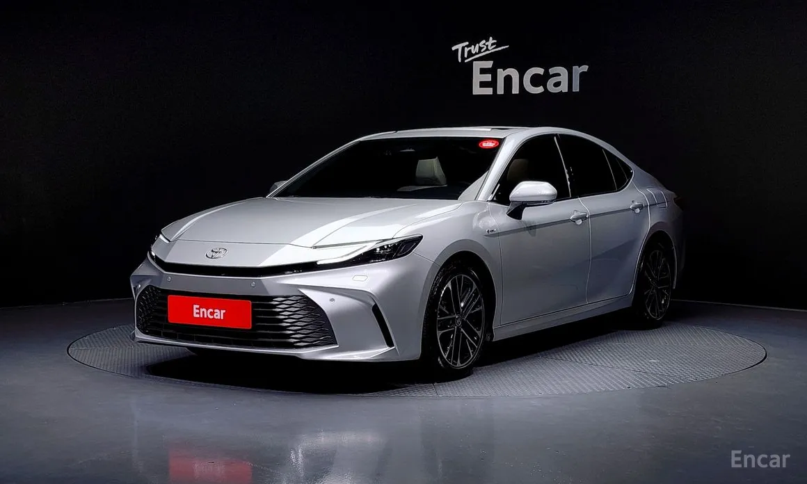 Фото 1 - Toyota Camry