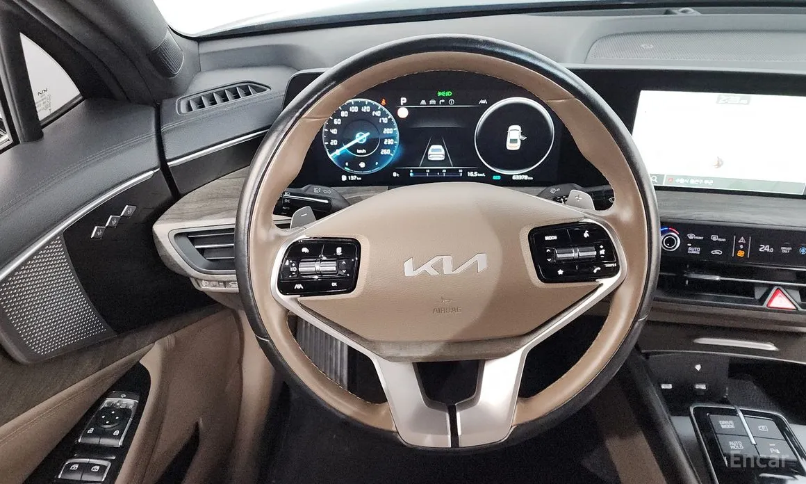 Фото 13 - Kia K8