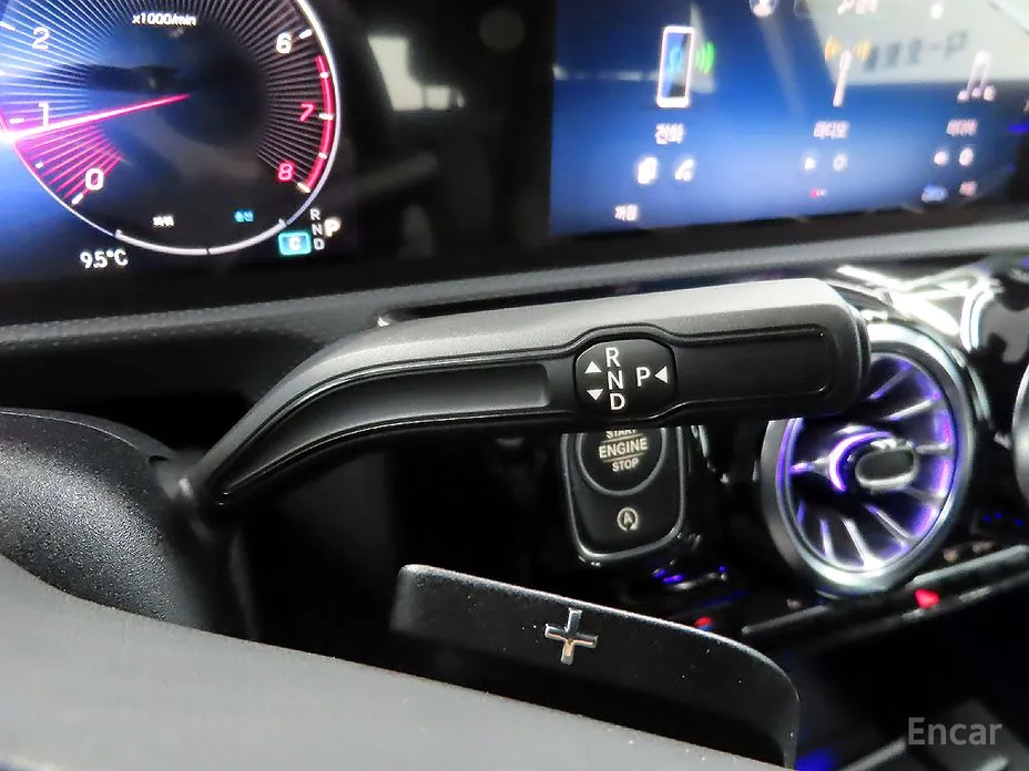 Фото 13 - Mercedes-Benz A-Class