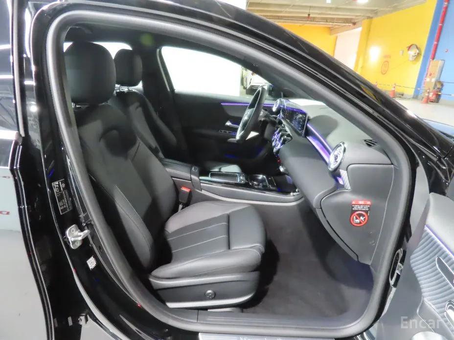 Фото 8 - Mercedes-Benz A-Class