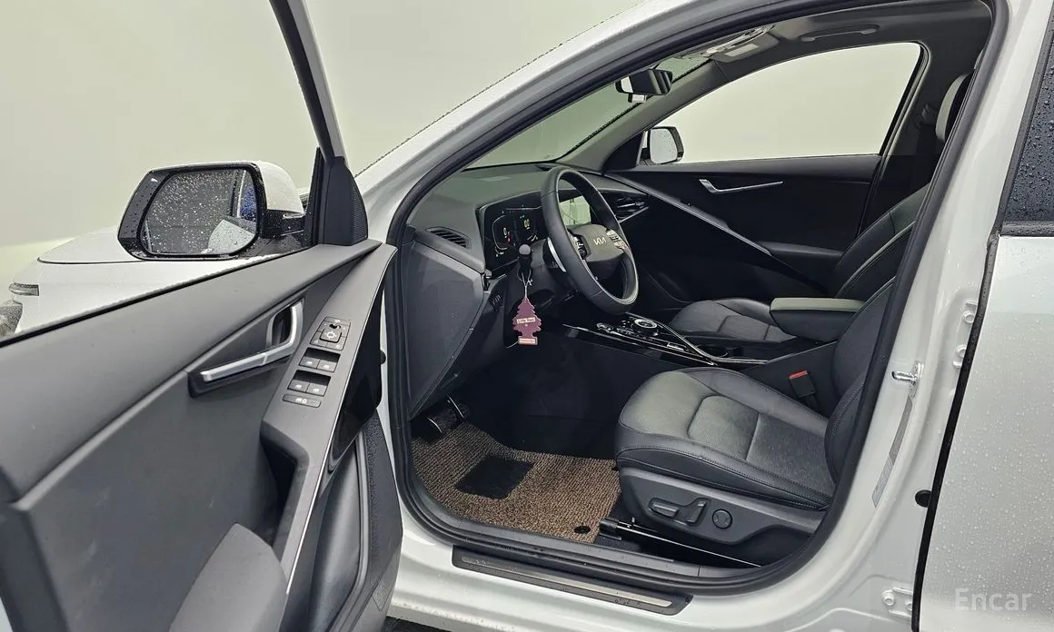 Фото 10 - Kia Niro