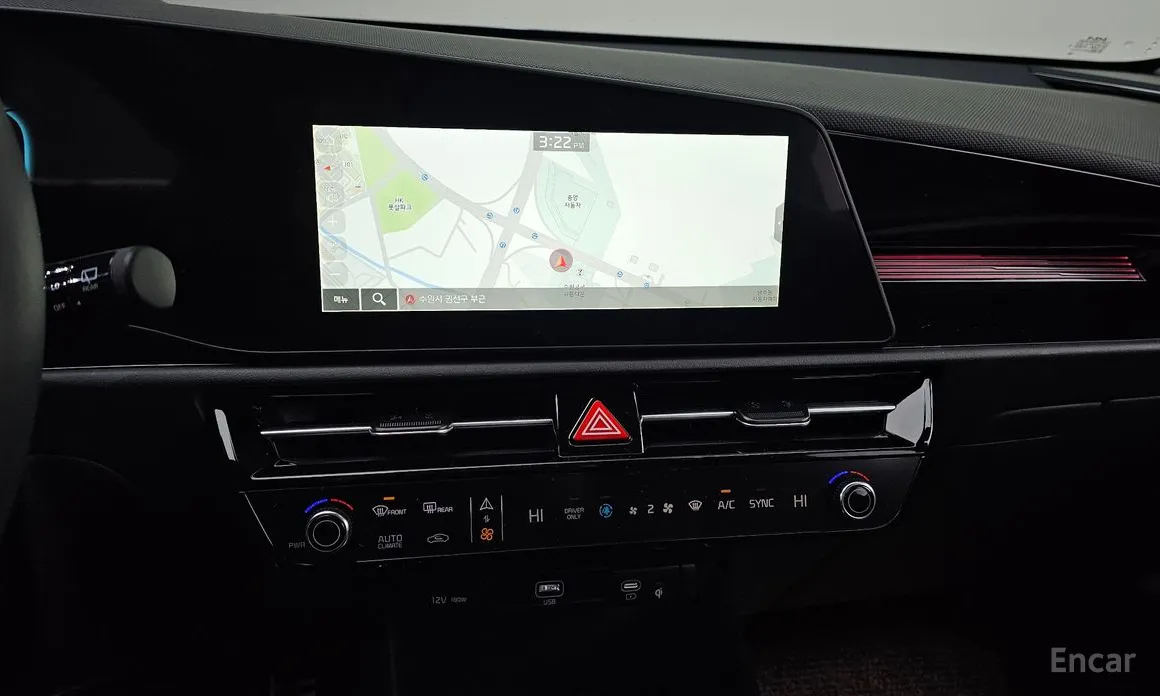 Фото 14 - Kia Niro