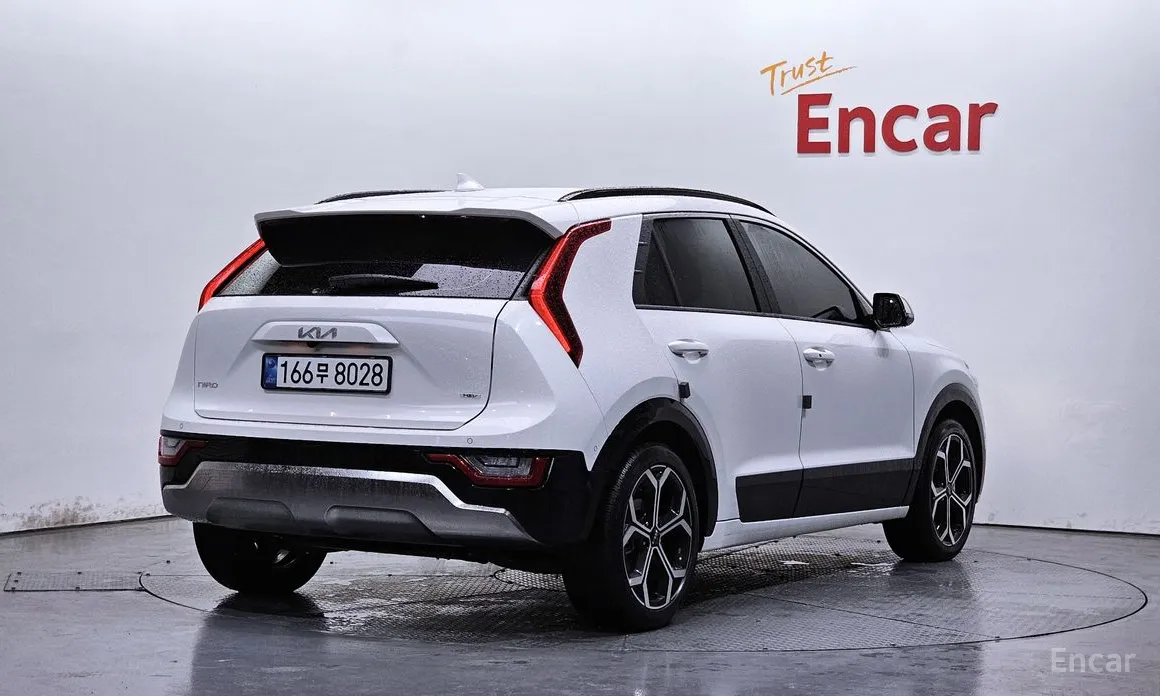 Фото 2 - Kia Niro
