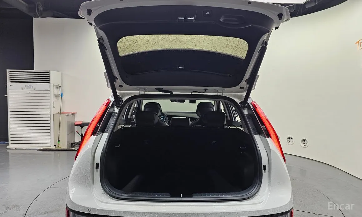 Фото 20 - Kia Niro