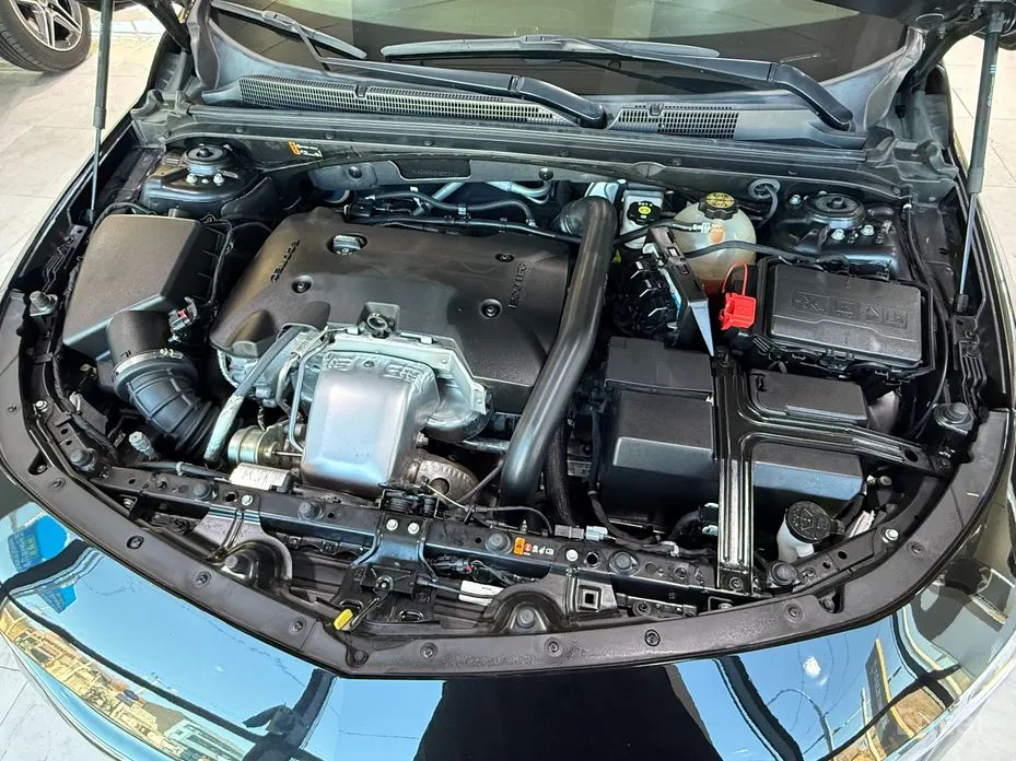 Фото 4 - Chevrolet Malibu