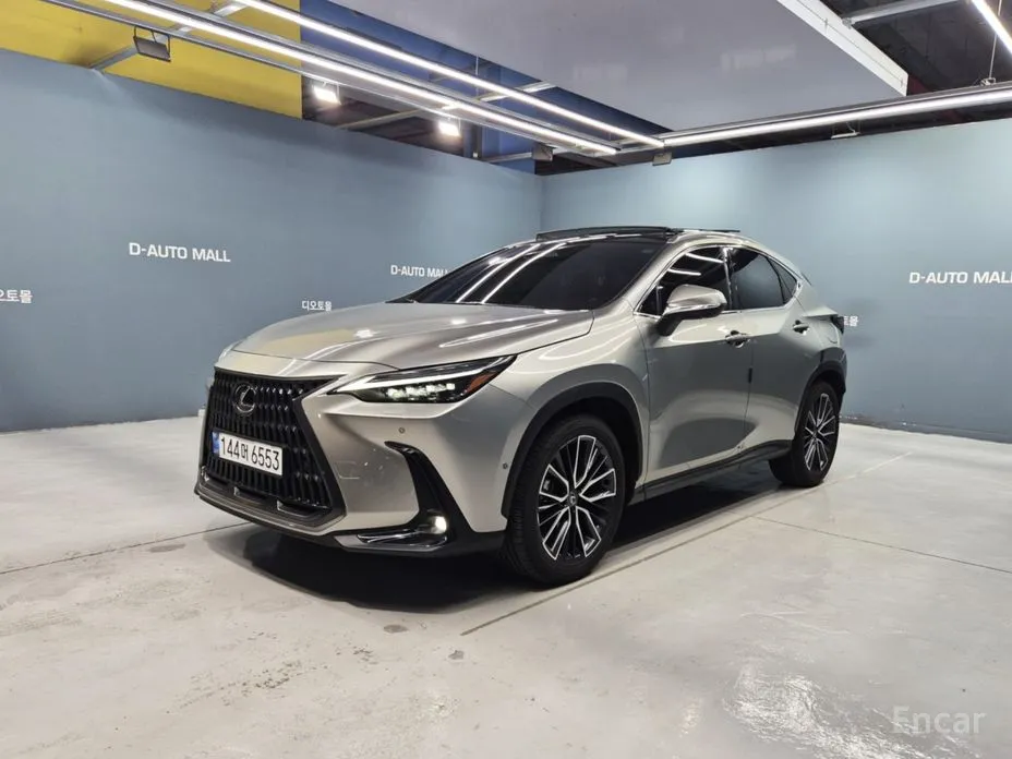 Фото 3 - Lexus NX