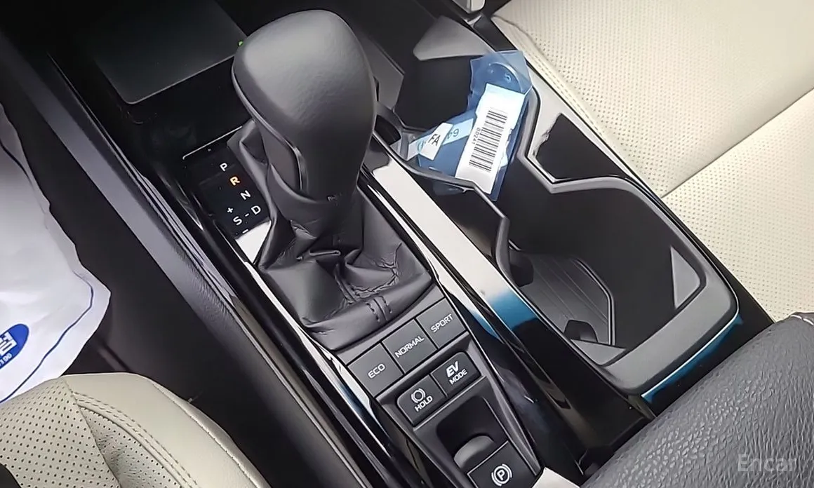 Фото 8 - Toyota Camry