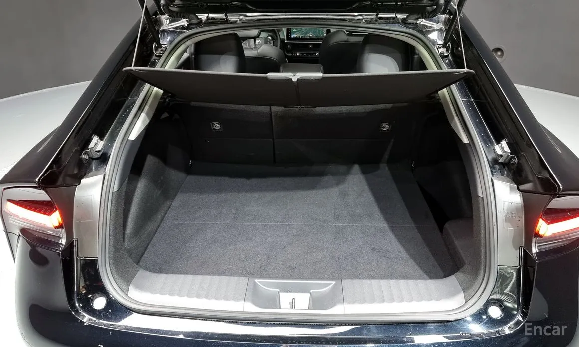 Фото 20 - Toyota Prius