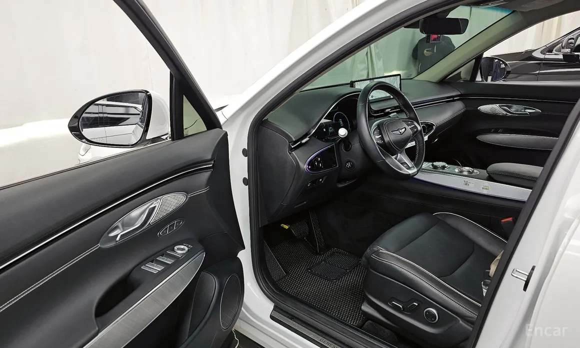 Фото 10 - Genesis GV70